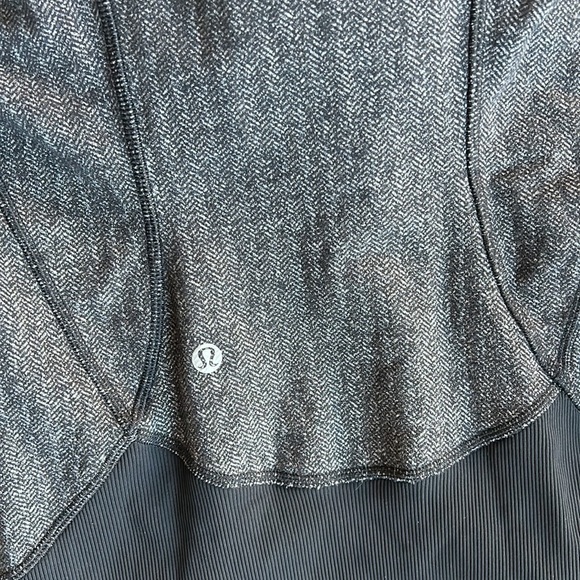 EUC Lululemon Daily Practices Jacket - Picture 10 of 11